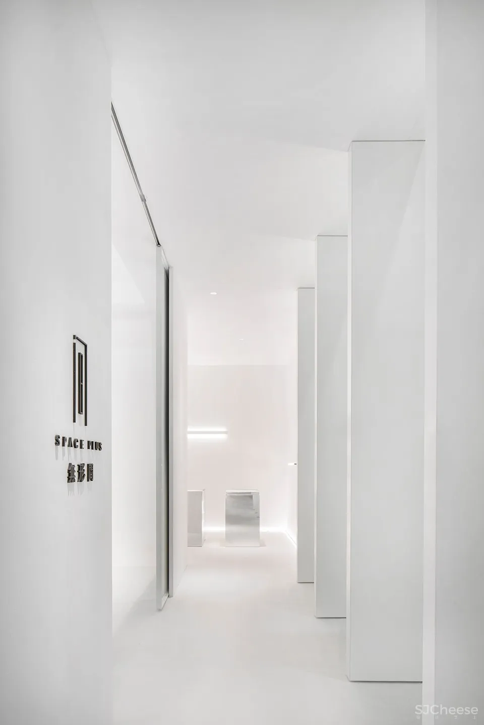 尔我空间设计研究室:广州 无形间 首