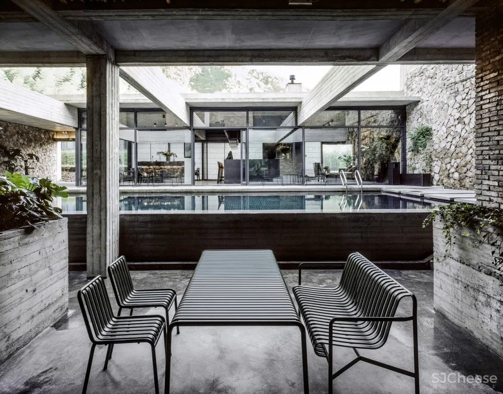 莫干山宿里三号度假酒店 / Atelier XÜK