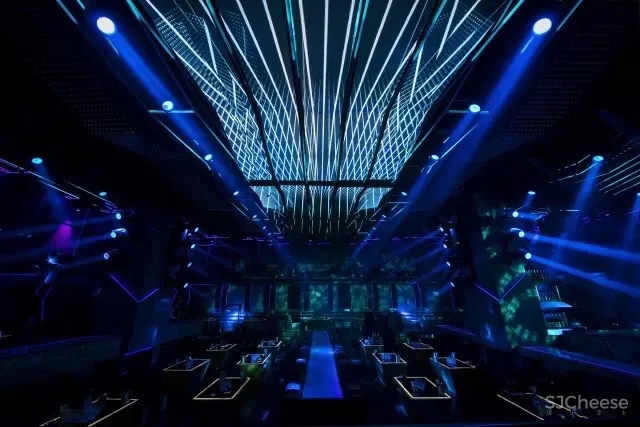 新冶组设计：面积800㎡的深圳 LIFE酒吧设计