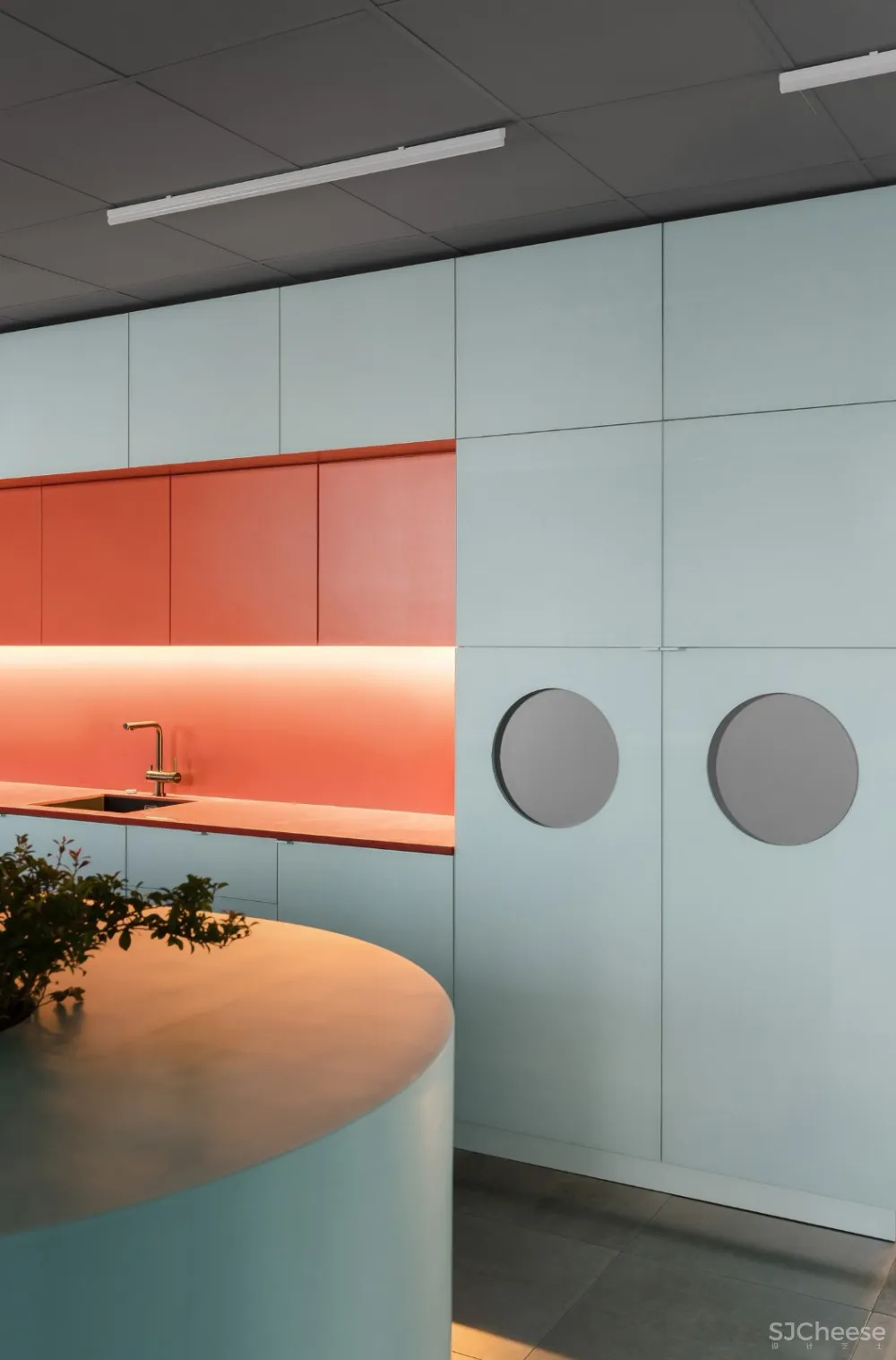 首发 | 大胆的色彩表达 STUDIO11设计明斯克办公空间