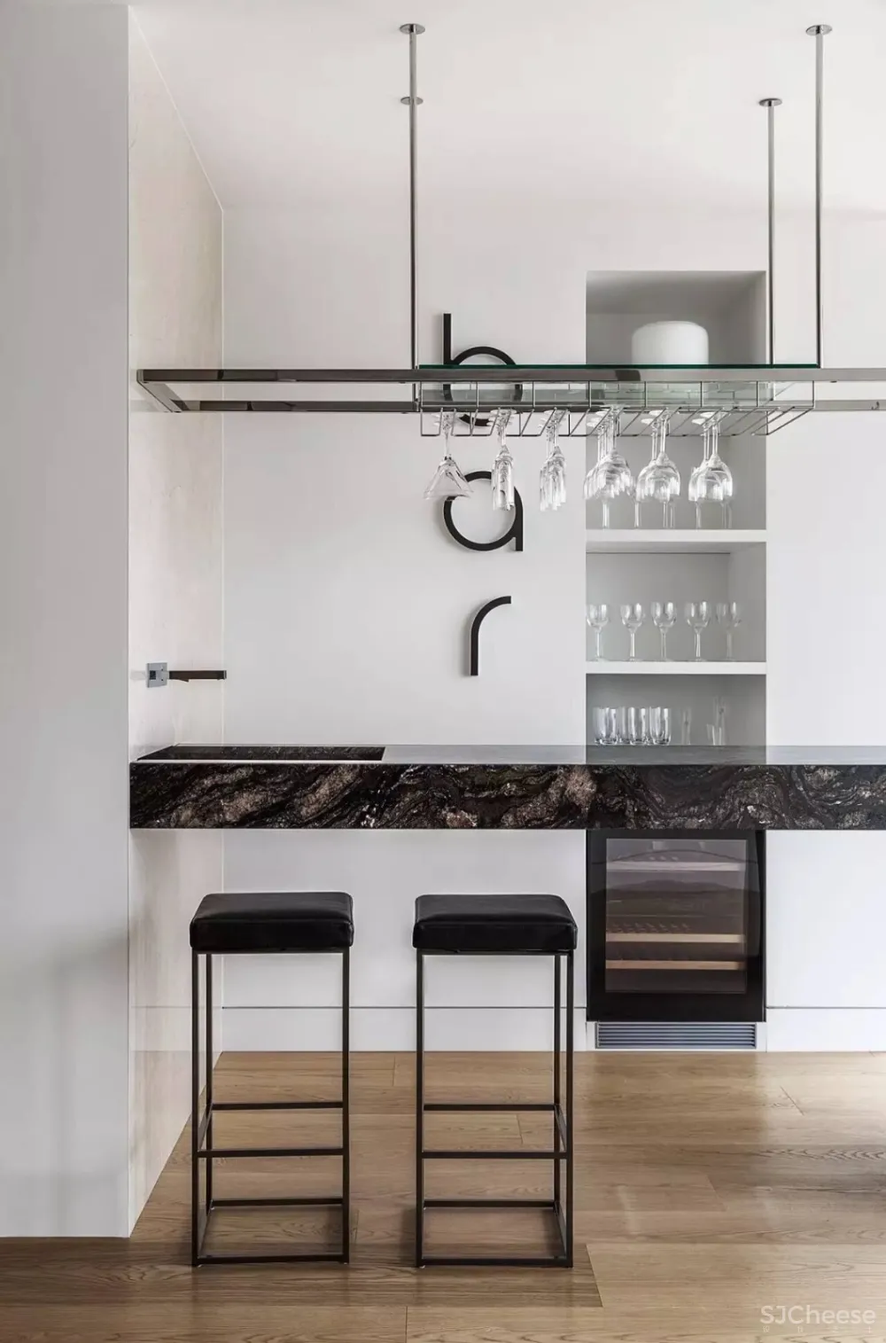 莫斯科现代住宅设计，温馨又柔和