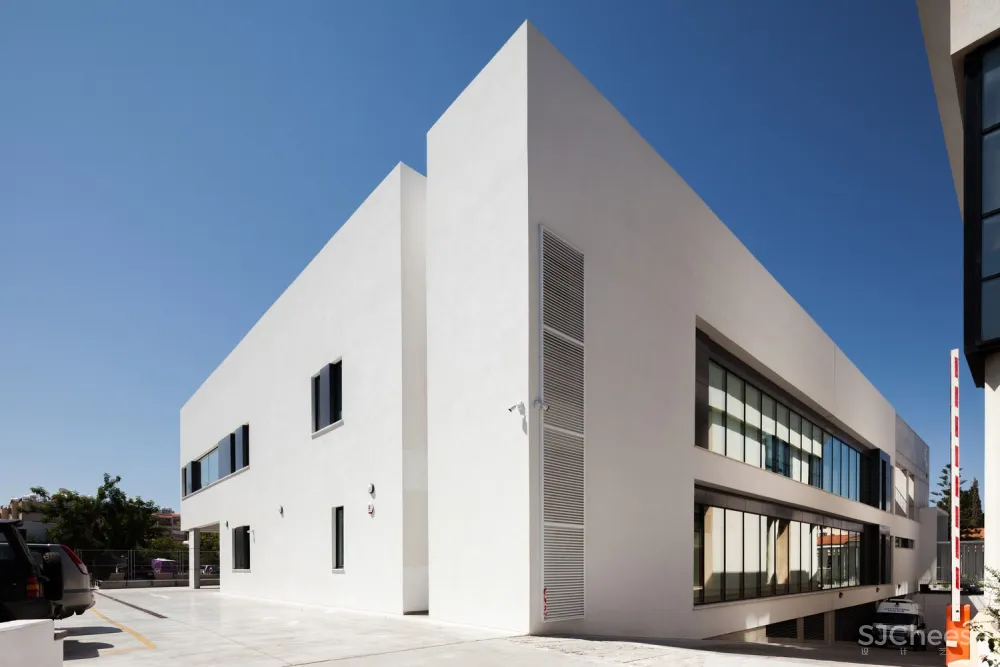 Varda Studio | 抽象的镂空形式建筑