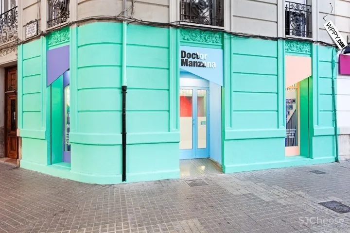 西班牙巴伦西亚的苹果配件商店