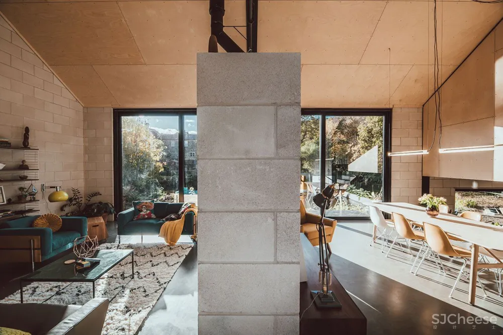 英国一对双胞胎兄弟自建优雅工业之家