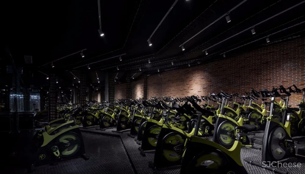 上海建桥学院:健身梦工厂设计