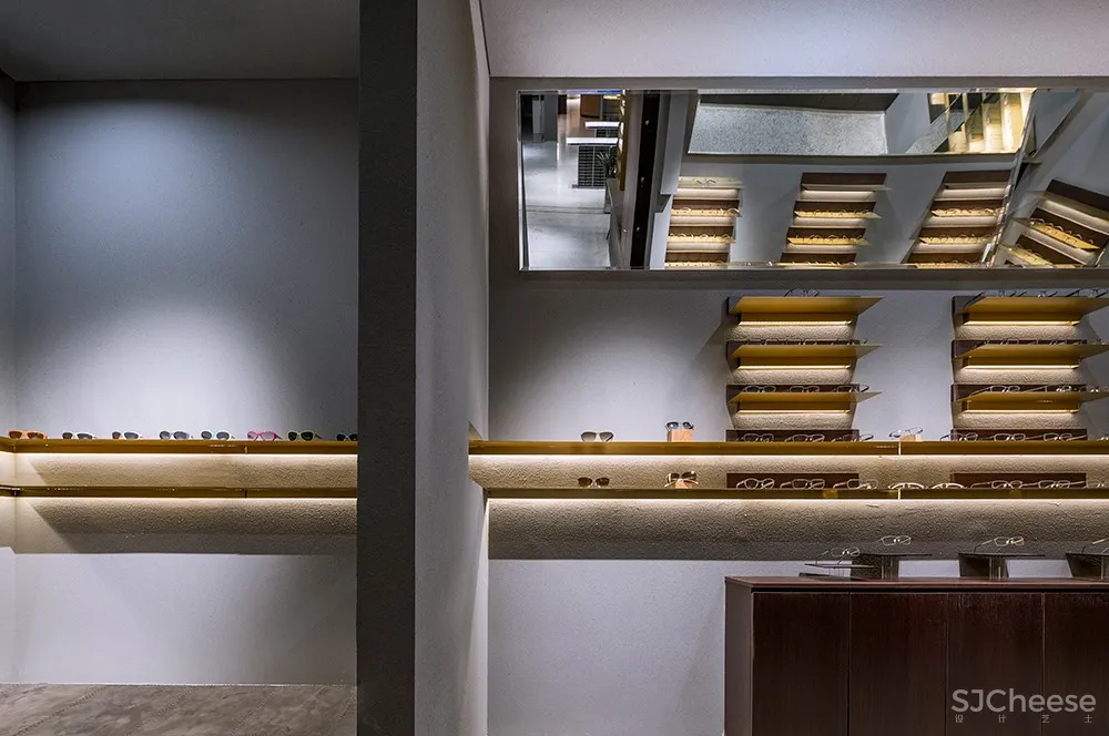 北京阿目眼镜店铺 / TEMP 首