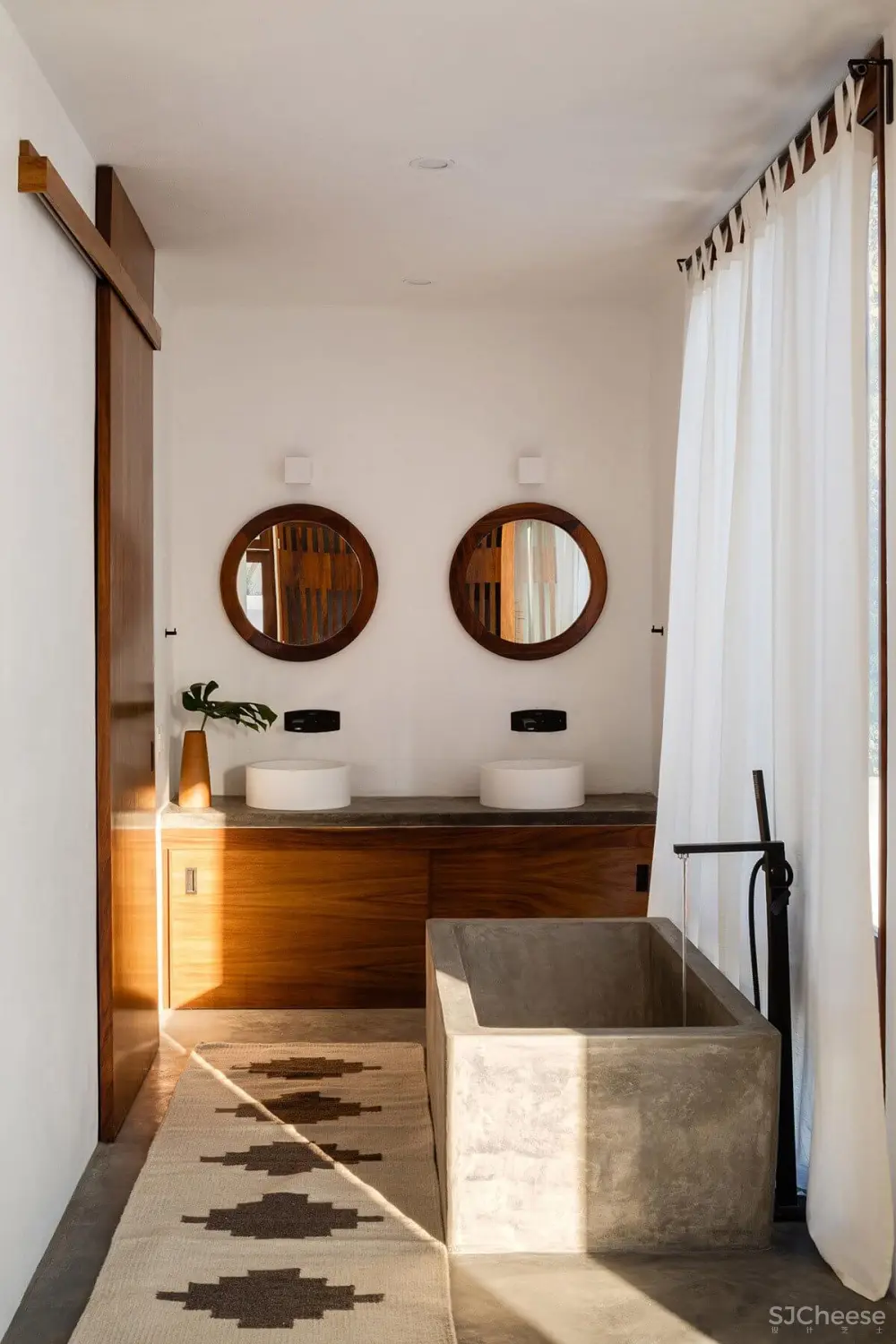 墨西哥CASA LINDA THERESIA海滨别墅设计