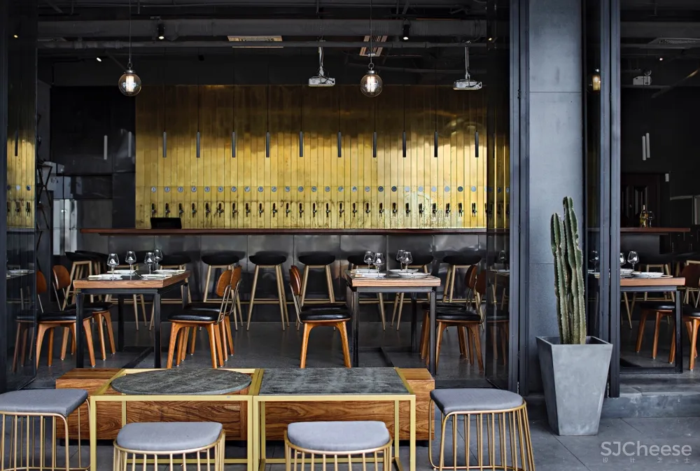 食酒堂精酿吧,海口 / Ly龙丽仁室内设计 首