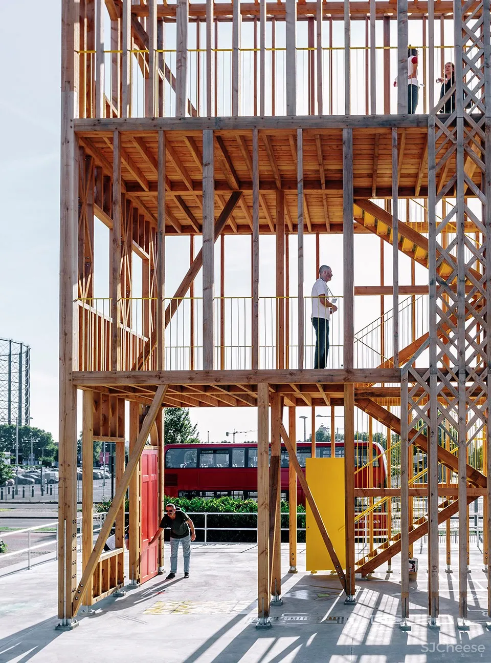 Design 33展馆空间 / Studio Weave