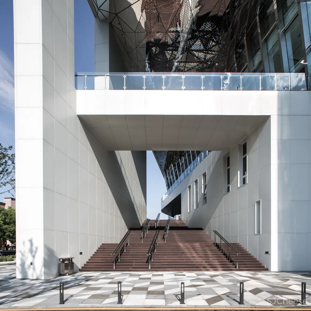 昆山大戏院 / 中国建筑设计研究院本土设计研究中心