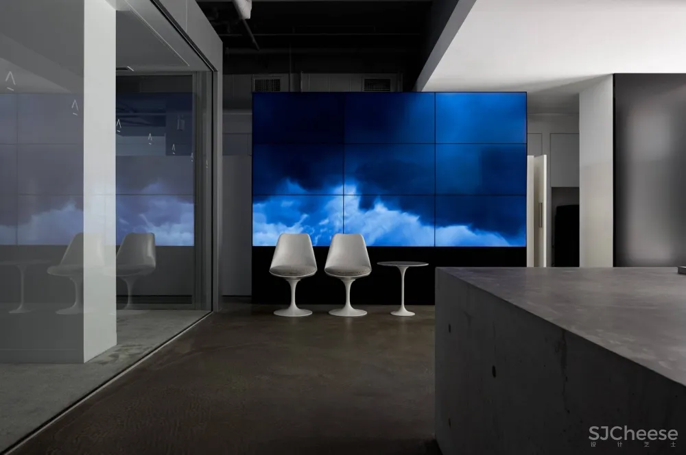 Redgen Mathieson | 混凝土极简办公空间