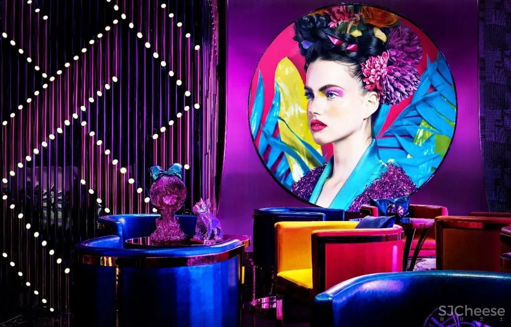 新作 | “好色的绅士” KINGKISS KTV 首