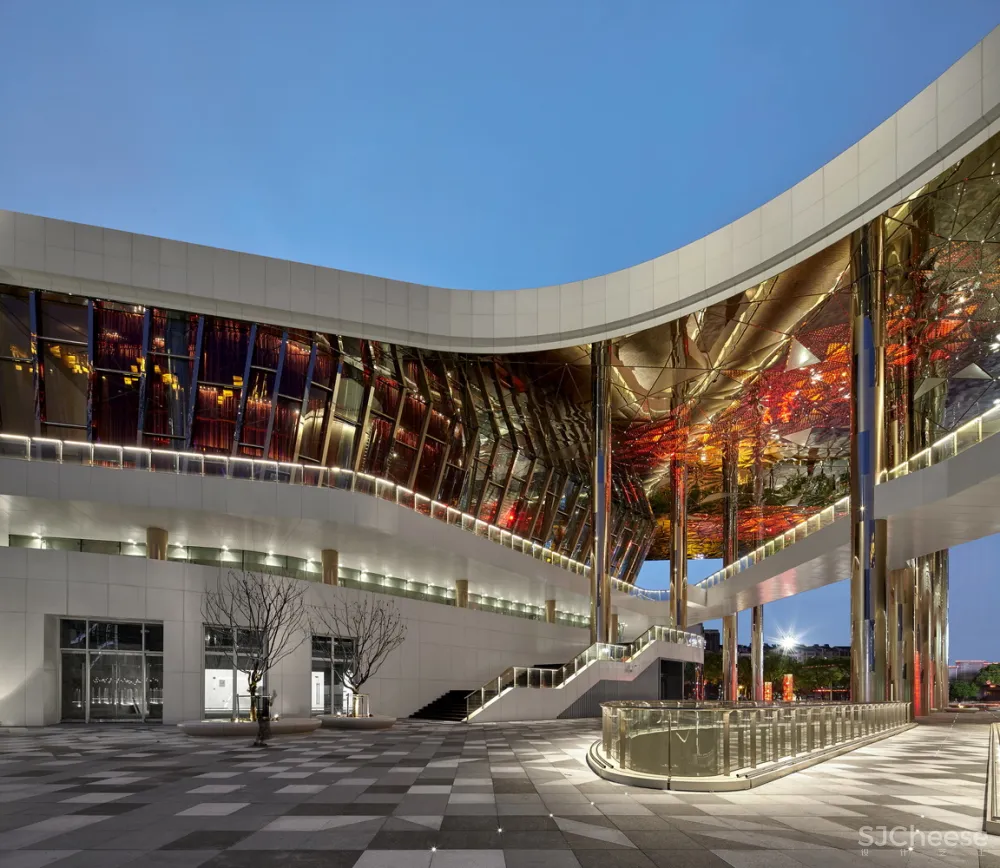 昆山大戏院 / 中国建筑设计研究院本土设计研究中心