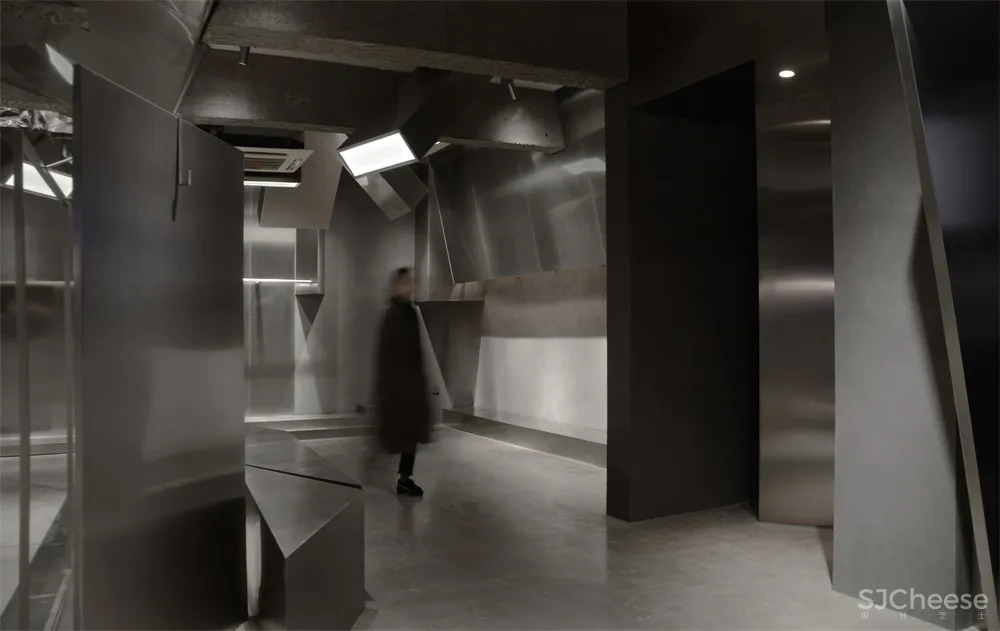 杭州易写男装后现代解构主义空间设计