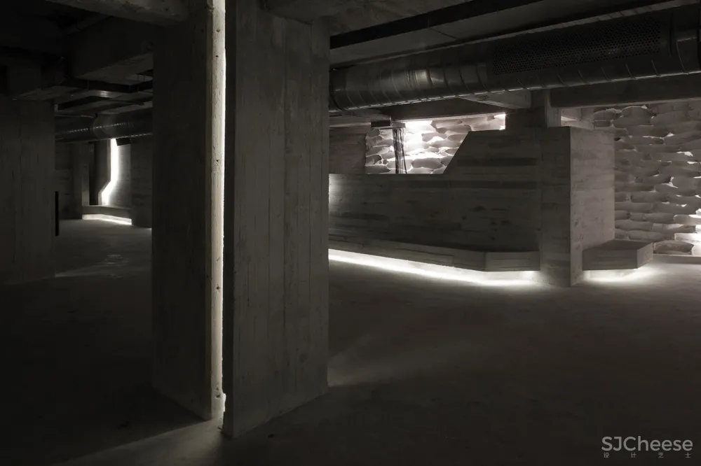 Foro Normandie地下夜店,墨西哥 / Ludwig Godefroy Office 首