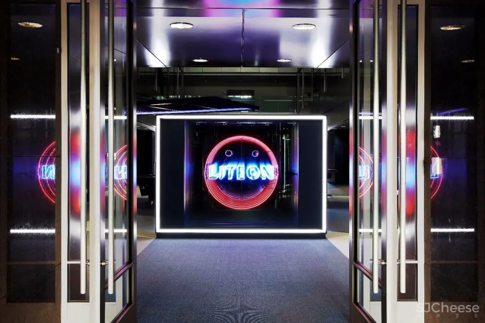 台湾306m²如KTV般的Light up办公室