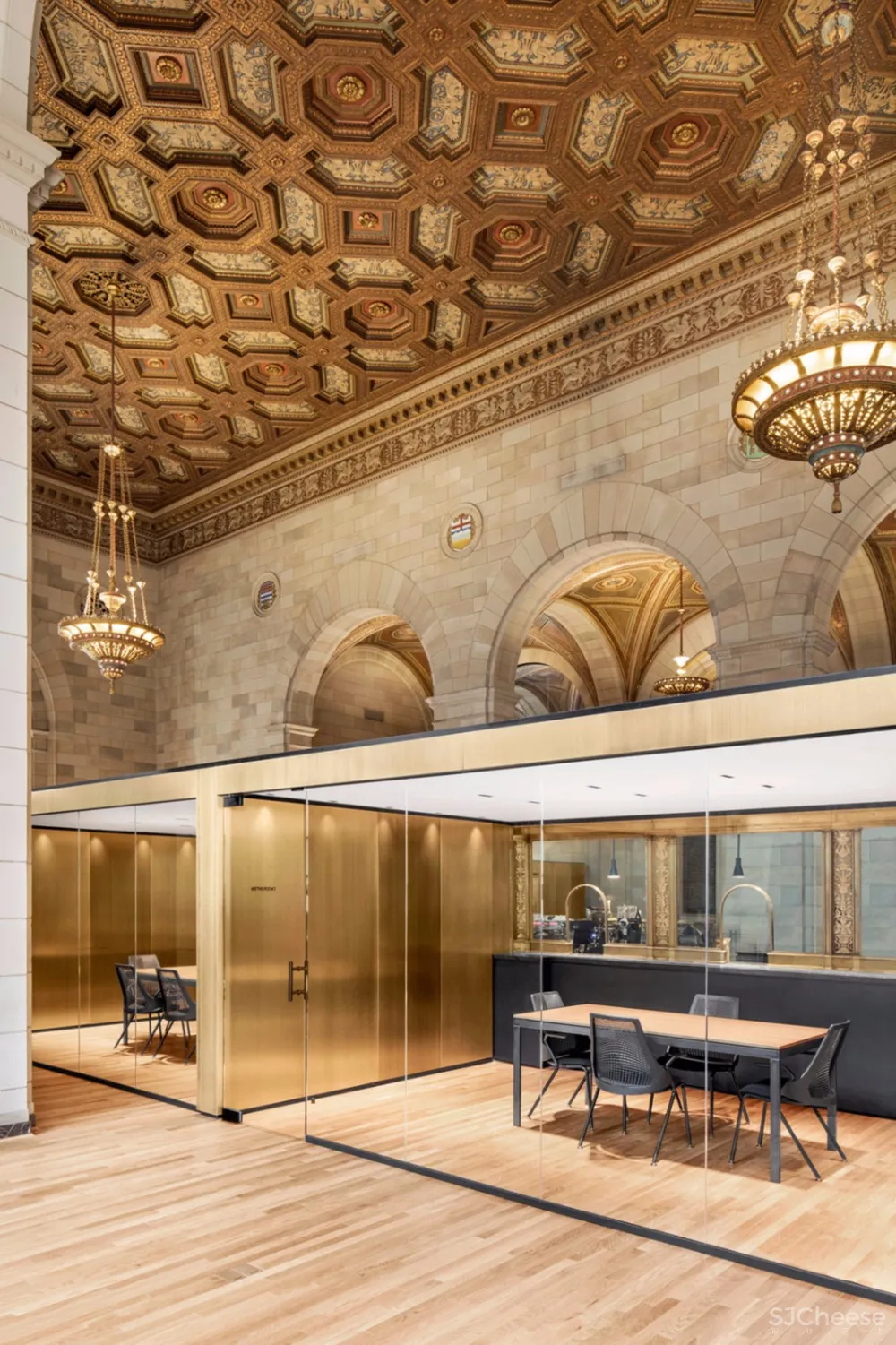 加拿大蒙特利尔:极致奢华的黄金世界 首