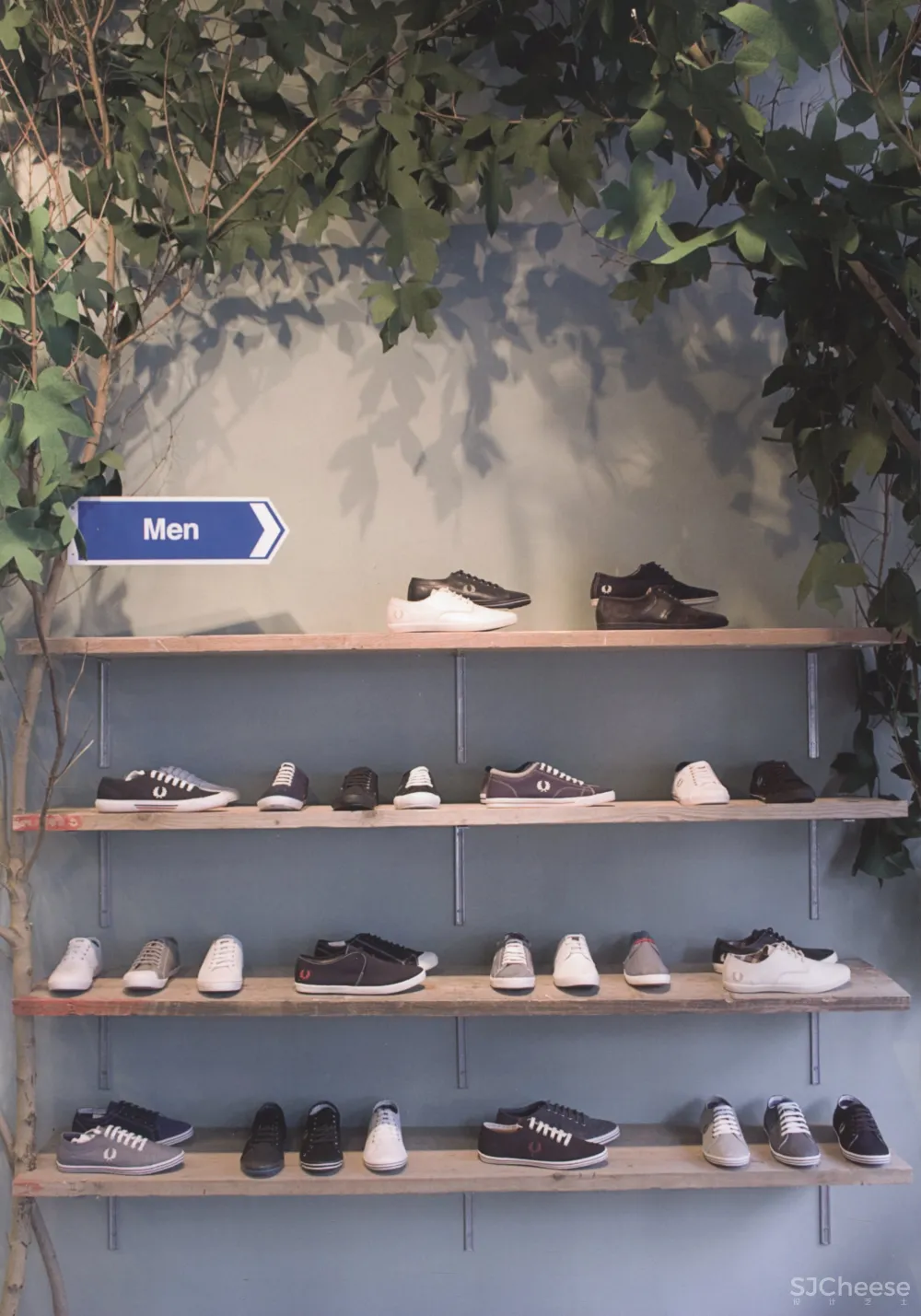 咖啡店商店创意商业空间设计-2