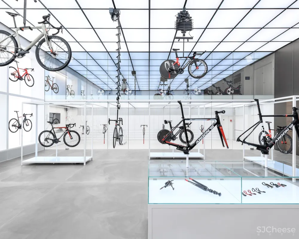 United Cycling自行车实验店,丹麦 / Johannes Torpe Studios
