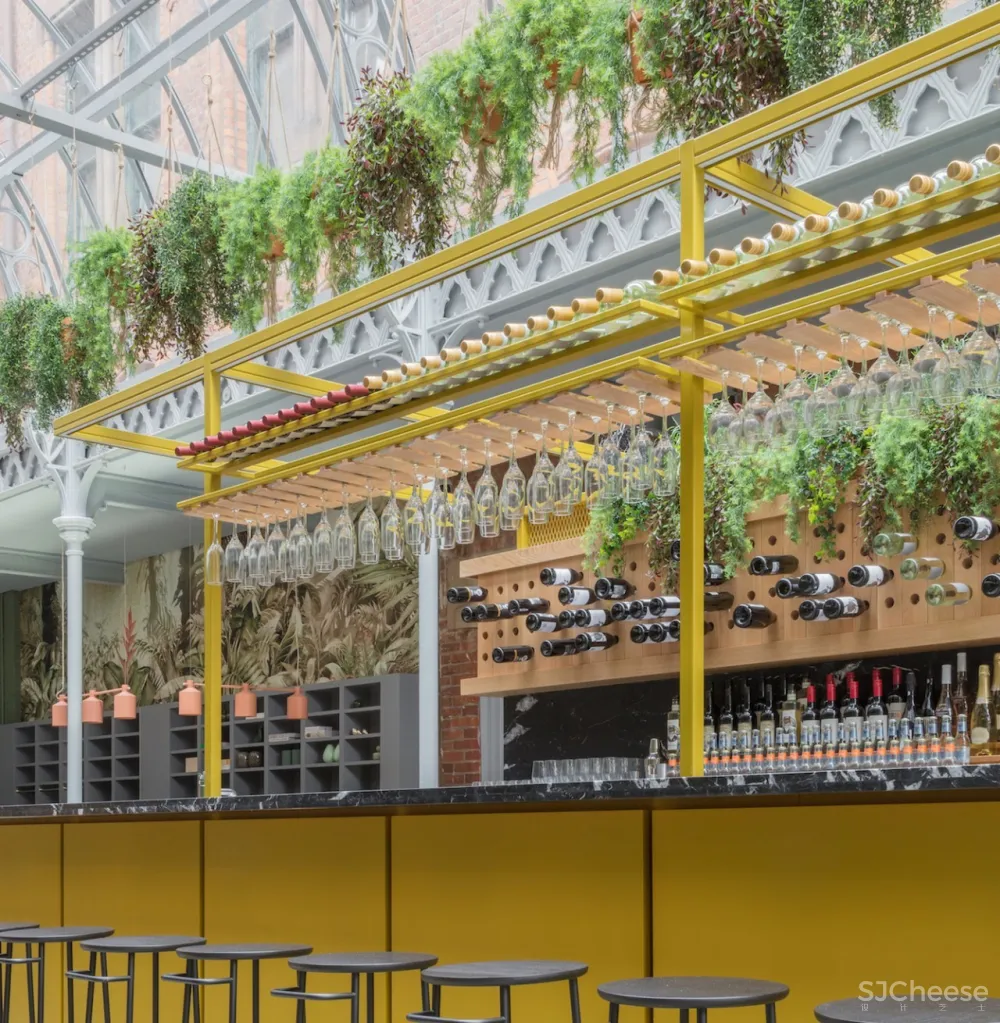 注入经典现代魅力的 Whitworth Locke 酒店 /Grzywinski+Pons 首