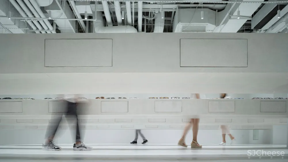 石上纯也建筑事务所:JINS上海环球金融中心店