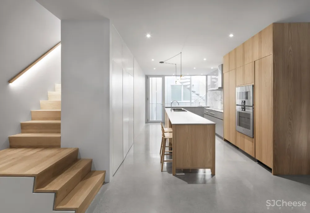 TBA:色彩舒缓的兽医诊所 首