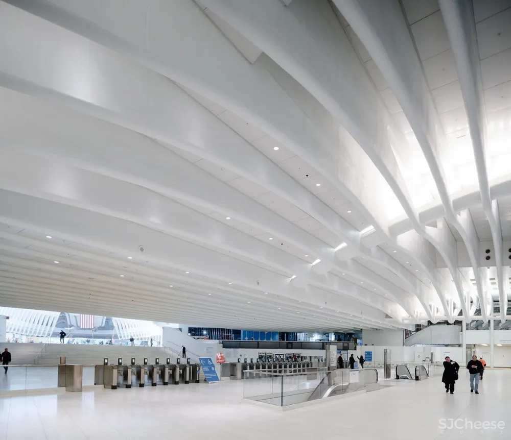 世贸中心交通枢纽 / 圣地亚哥·卡拉特拉瓦 首