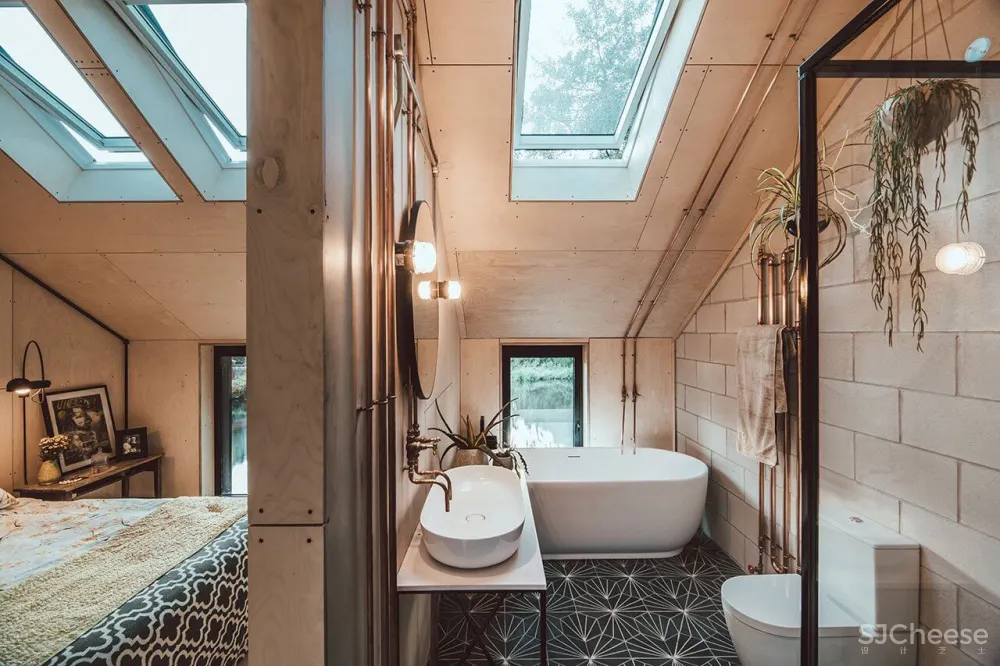 英国一对双胞胎兄弟自建优雅工业之家