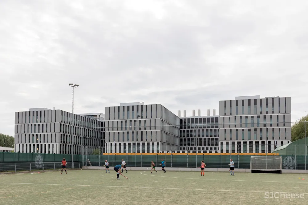 莱顿大学贝塔园区,荷兰 / 瑛泊