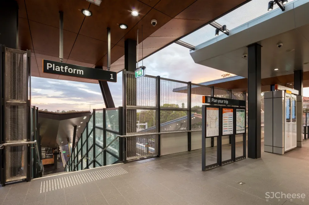 切尔滕纳姆车站: Cox建筑事务所