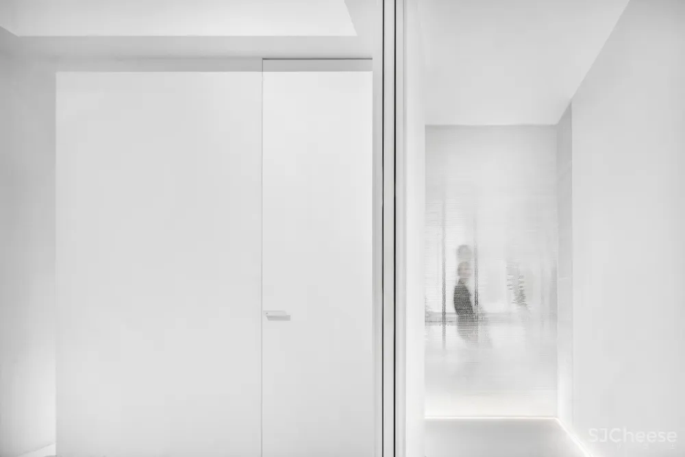 尔我空间设计研究室:广州 无形间 首