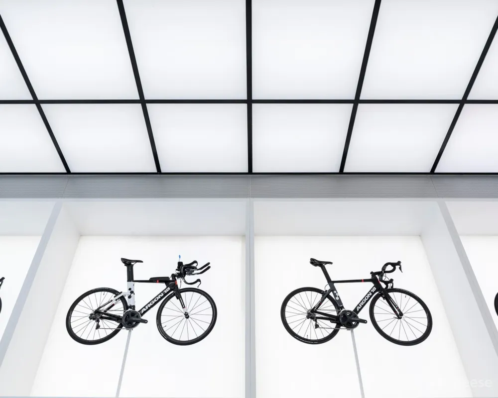 United Cycling自行车实验店,丹麦 / Johannes Torpe Studios