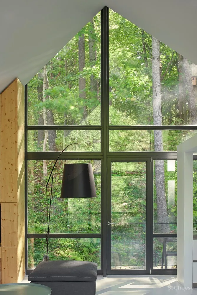 与环境的和谐融合 | A House in Rasu Namai