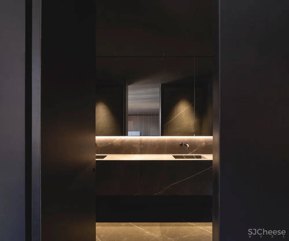 Arkoslight 办公室,将产品融入设计 / Francesc Rifé studio