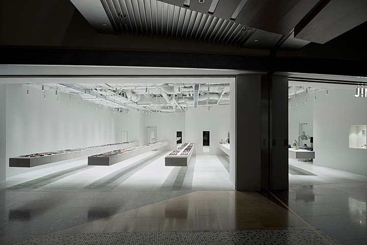 石上纯也建筑事务所:JINS上海环球金融中心店