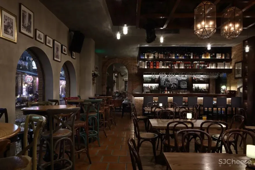 宁波老外滩花园酒吧 | 宁波市高得装饰设计有限公司