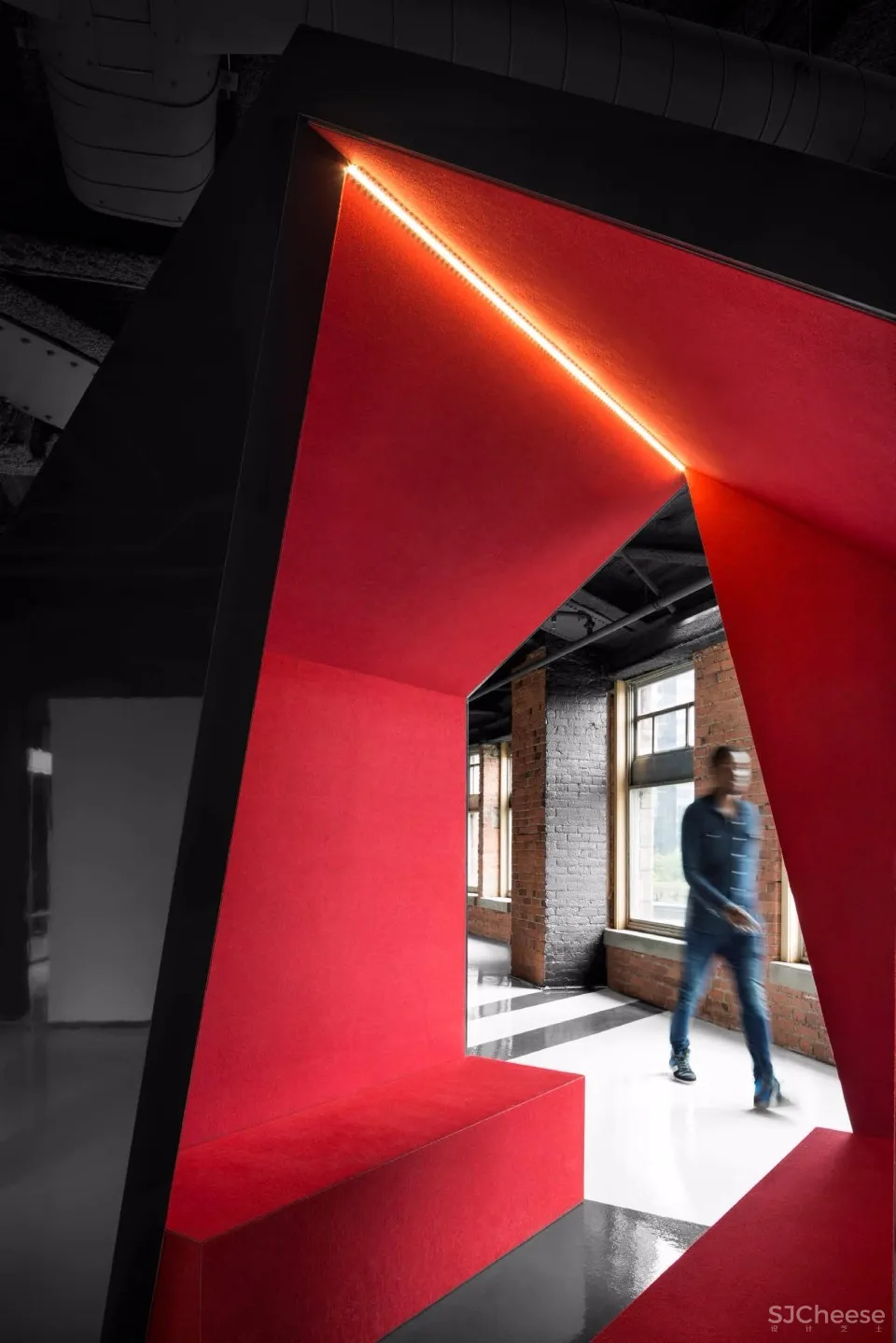 借助过去定义将来,蒙特利尔Lightspeed总部大楼 | ACDF Architecture