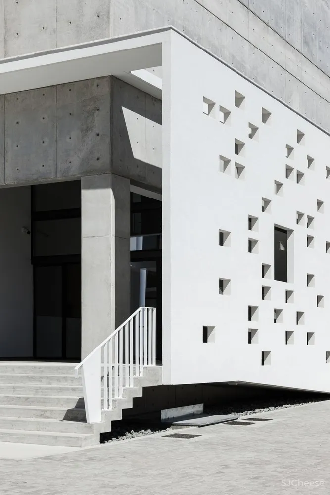 Varda Studio | 抽象的镂空形式建筑