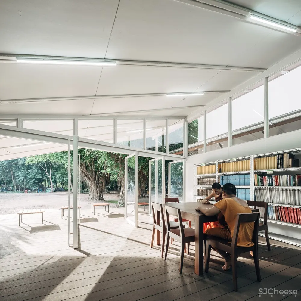 泰国寺庙院校旧楼改造,提供新僧侣生活区 / Skarn Chaiyawat + Rina Shindo + Witee Wisuthumporn 首