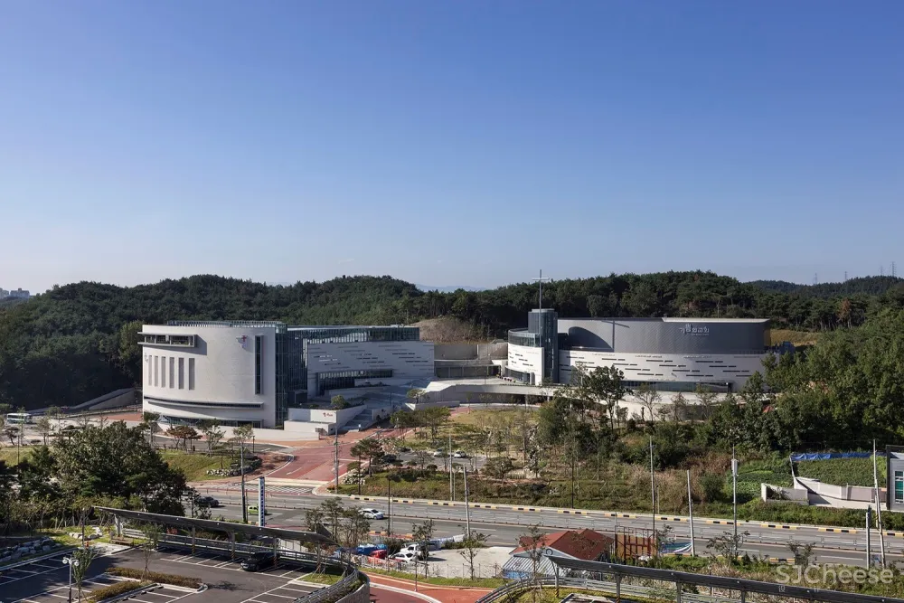 欢乐教堂 / The Beck Group