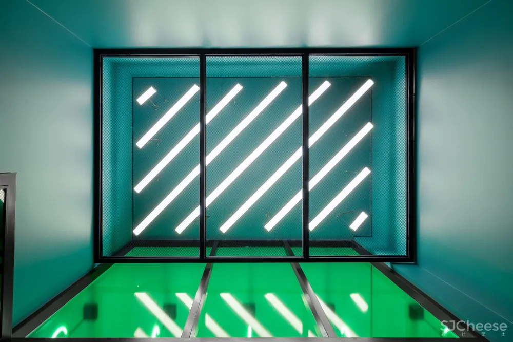 Nefa Architects：俄罗斯 Nizhny Novgorod机场候机室 首