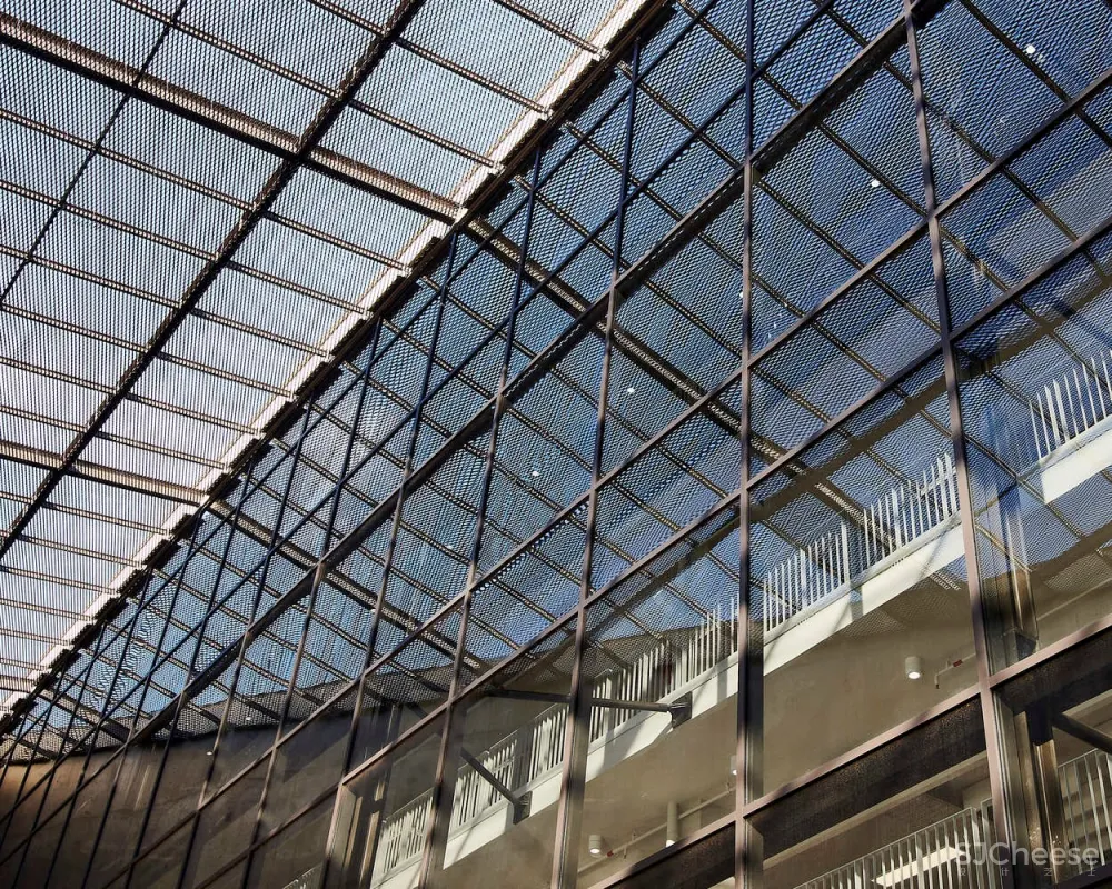 索尔·普拉特杰大学学生资源中心 / Designworkshop