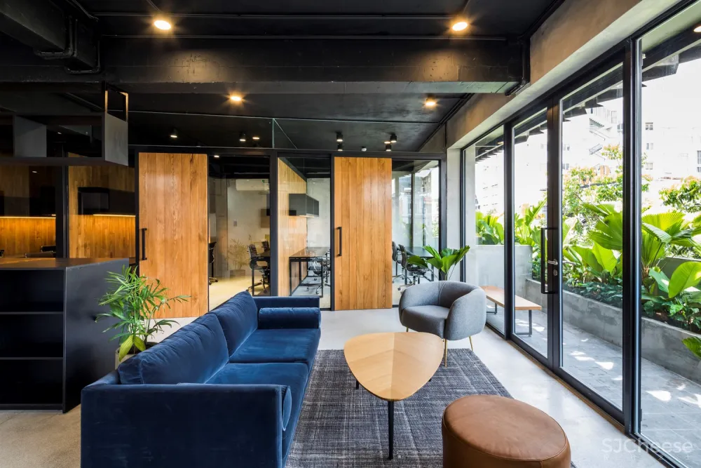 Sanuki Daisuke architects：越南年轻创业者的办公空间