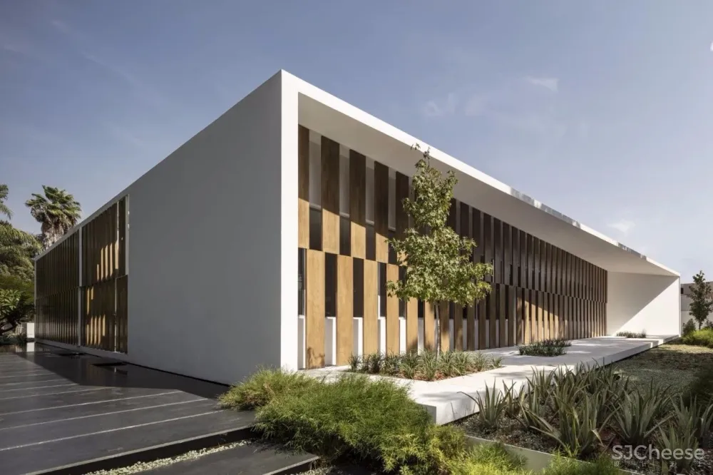 1500m² 大别墅,极简大师这样打造,美竟如此纯粹