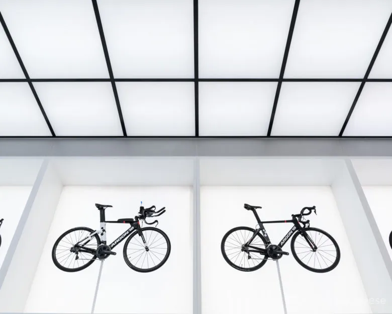 丹麦UNITED CYCLING高端自行车店面设计