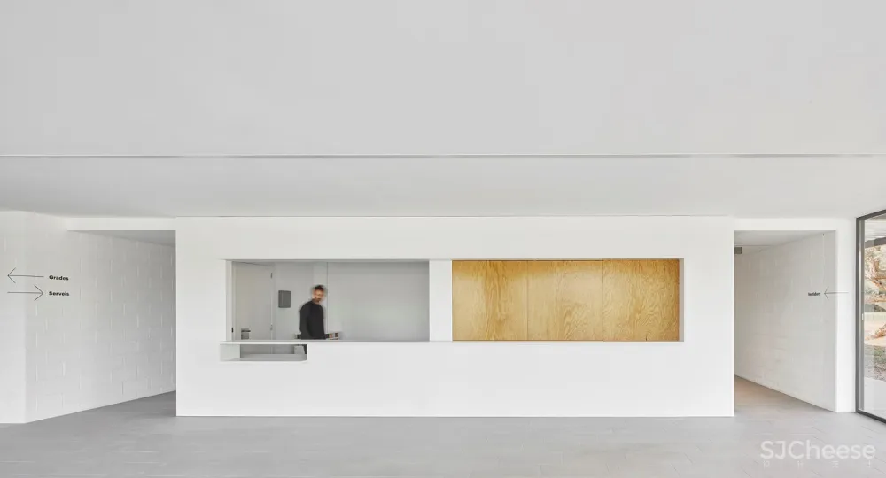 Vila-Seca市立体育馆翻新及扩建,西班牙 / NAM Arquitectura