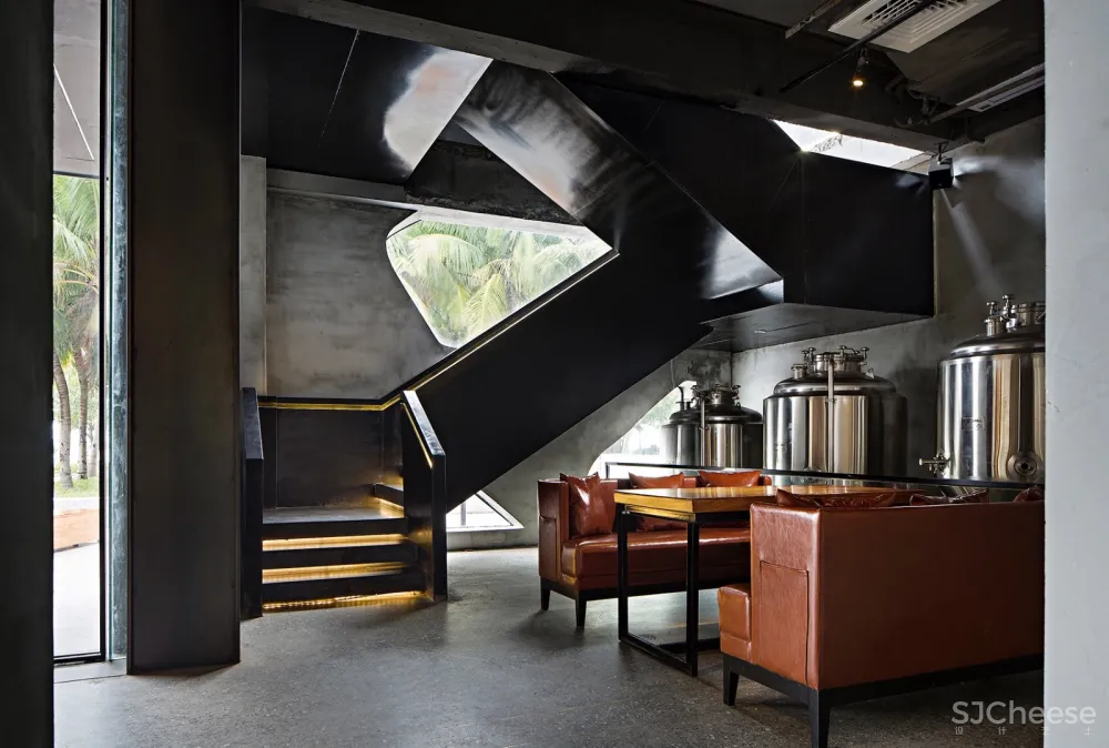 食酒堂精酿吧,海口 / Ly龙丽仁室内设计 首