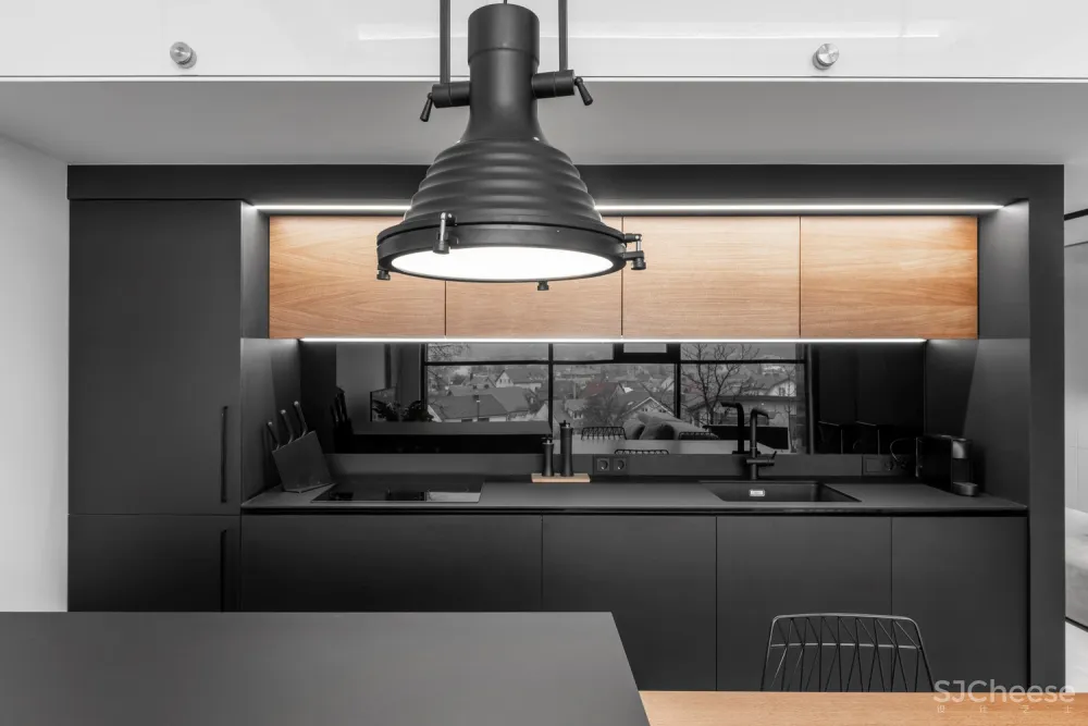 首发 | IDwhite 简约的工业阁楼公寓