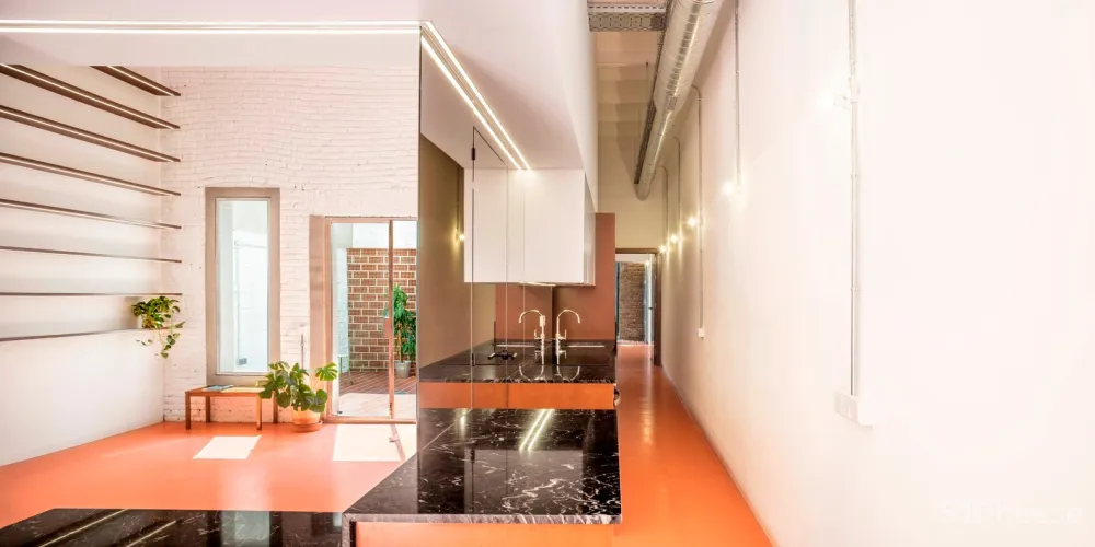 90㎡巴塞罗那不规则住宅 | CRÜ