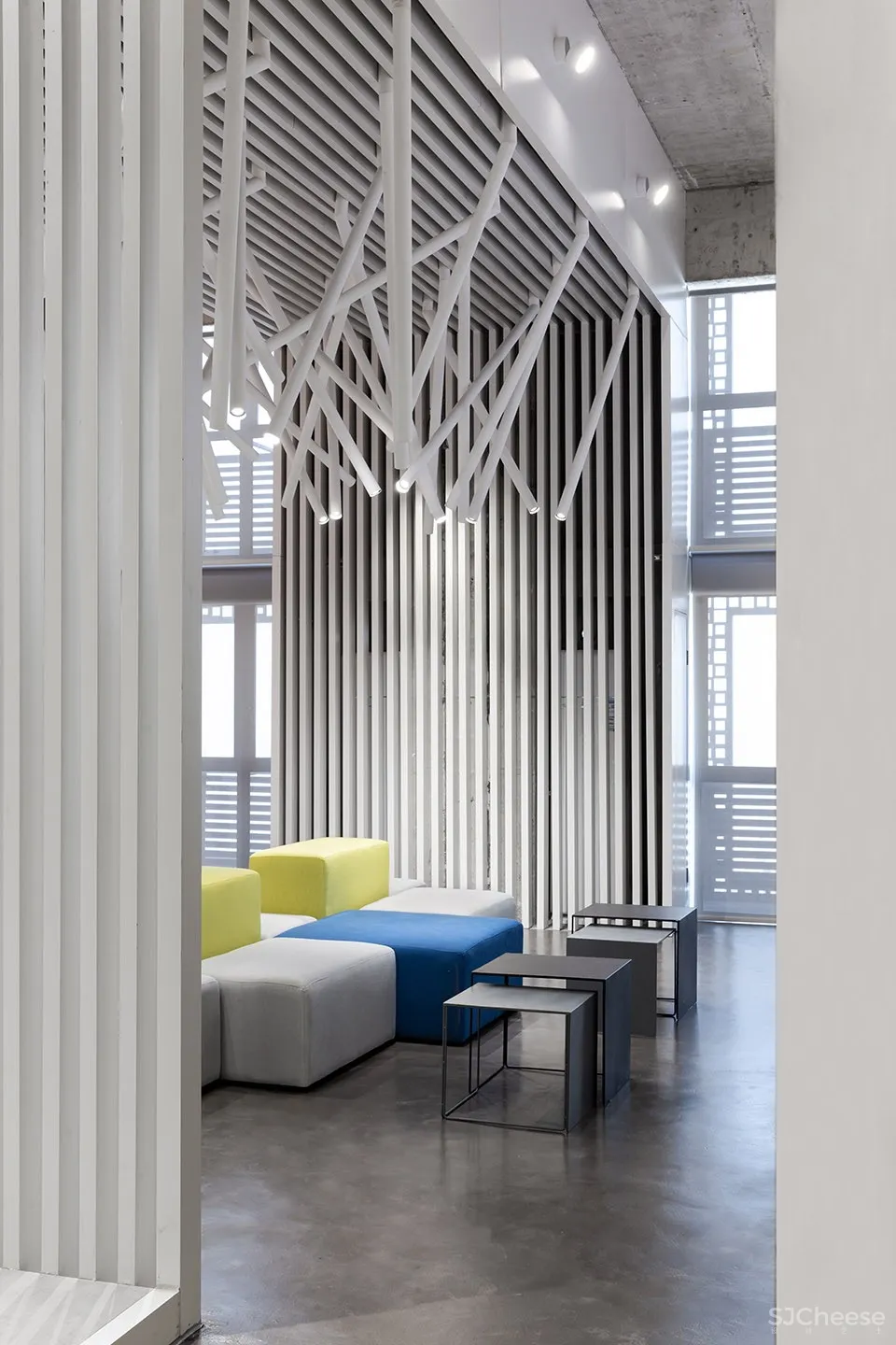 黑家设计:广东 兆阳O立方热点实现社 首